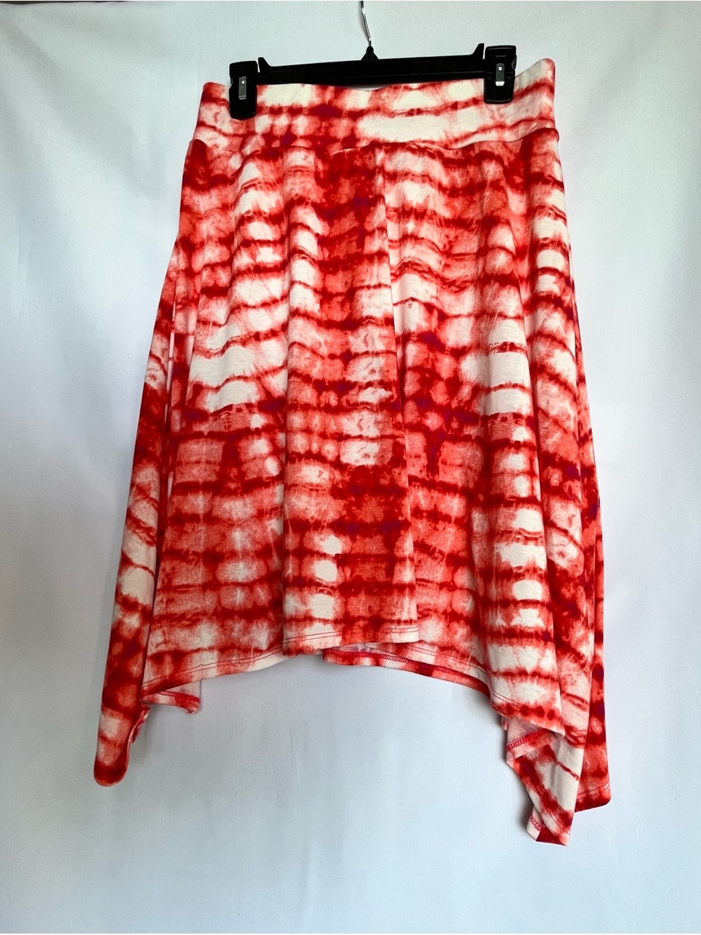 Joe B. Red and White Asymmetrical Tie-Dye Knee Length Skirt